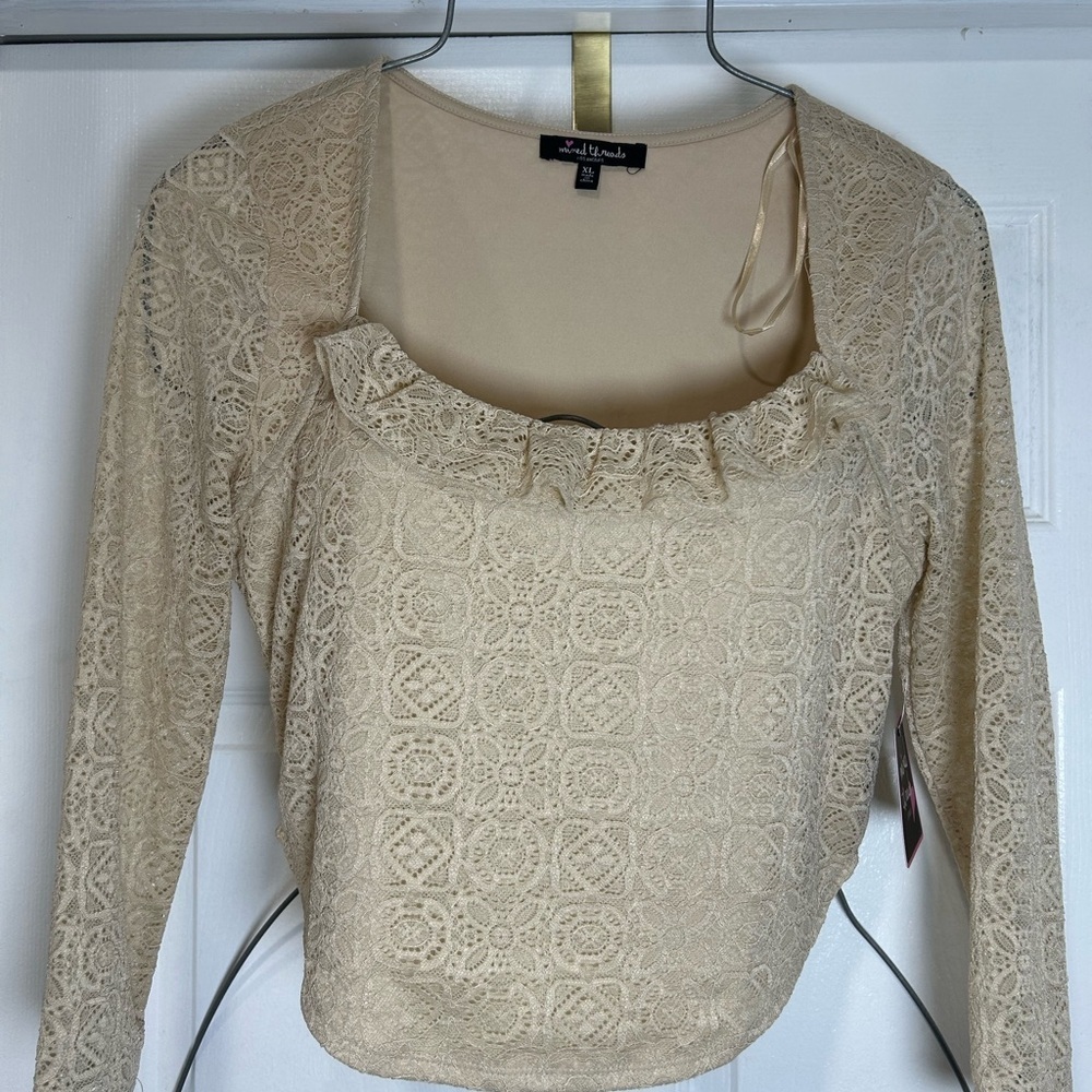 Cream Lace Ruffle Square-Neck Crop Top - Picture 2 of 4